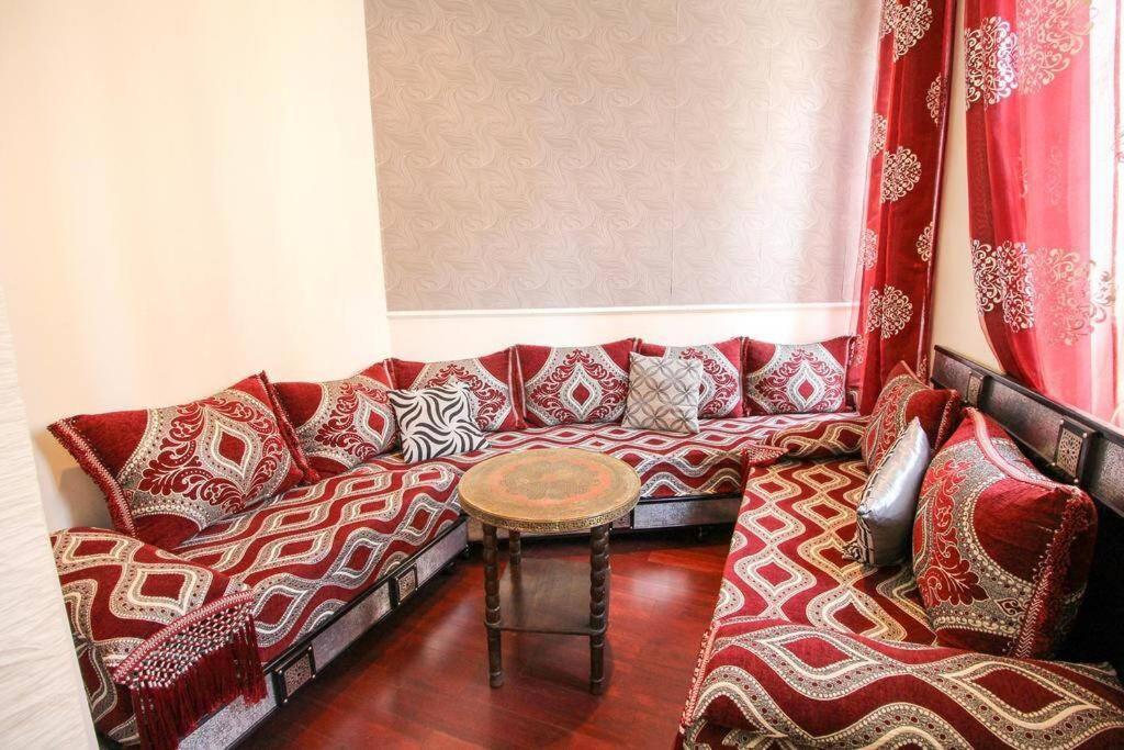 Grand Pour 4 Personnes/ Cours Lieutaud Appartement *